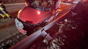 Single Vehicle Accident on East Carson Street